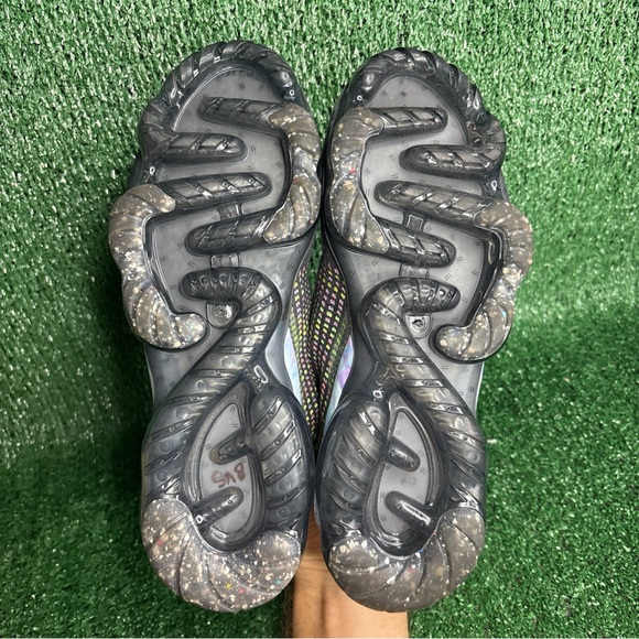 Nike Air VaporMax 2020 Women Size 8.5 Flyknit Black Barely Volt - Picture 8 of 12